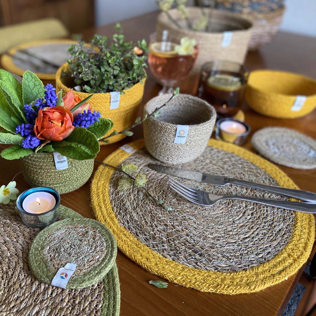 Set of 6 Seagrass & Jute Tablemats - Natural/Yellow