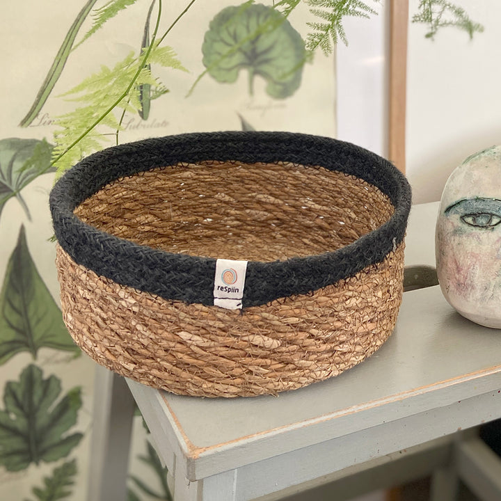 Seagrass & Jute Medium Shallow Basket - Natural/Black