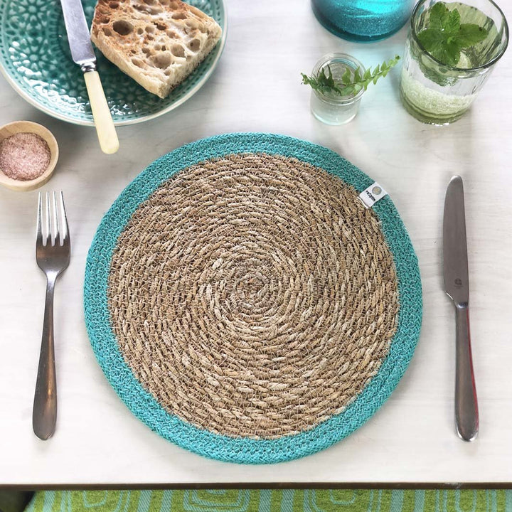 *NQP* Woven Seagrass + Jute Tablemat - NATURAL/TURQUOISE - Green Tulip