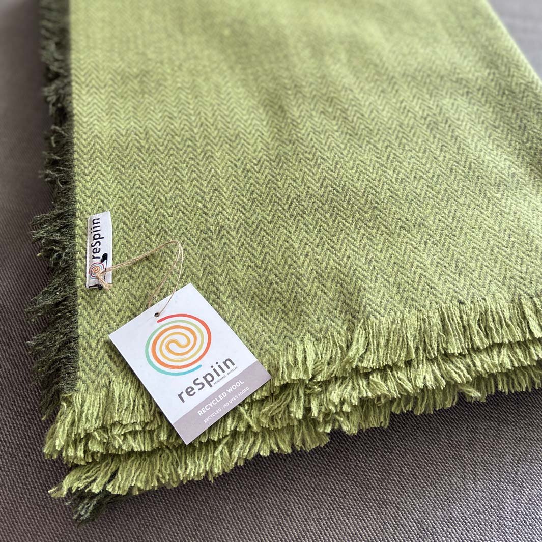 Recycled Wool Throw - 130cm x 170cm - Fern - Green Tulip