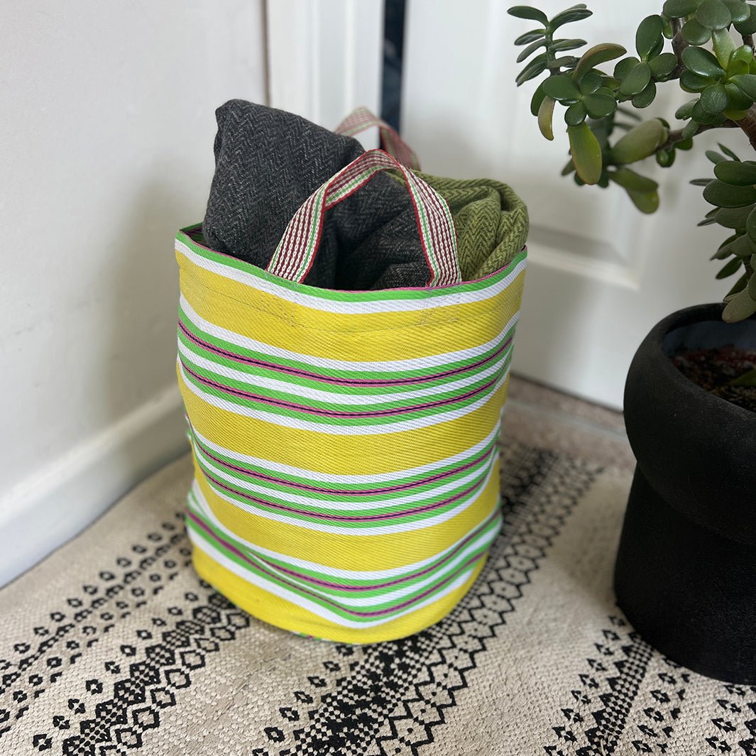 Recycled Woven Bucket Bag - Green Tulip