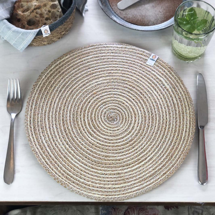 Spiral Jute Tablemat - Green Tulip