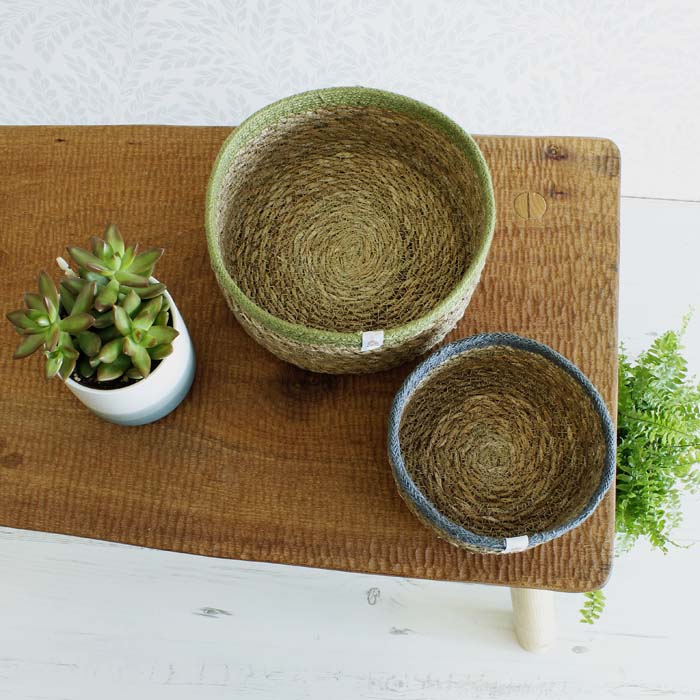 SMALL Shallow Woven Seagrass + Jute Basket - NATURAL/GREY
