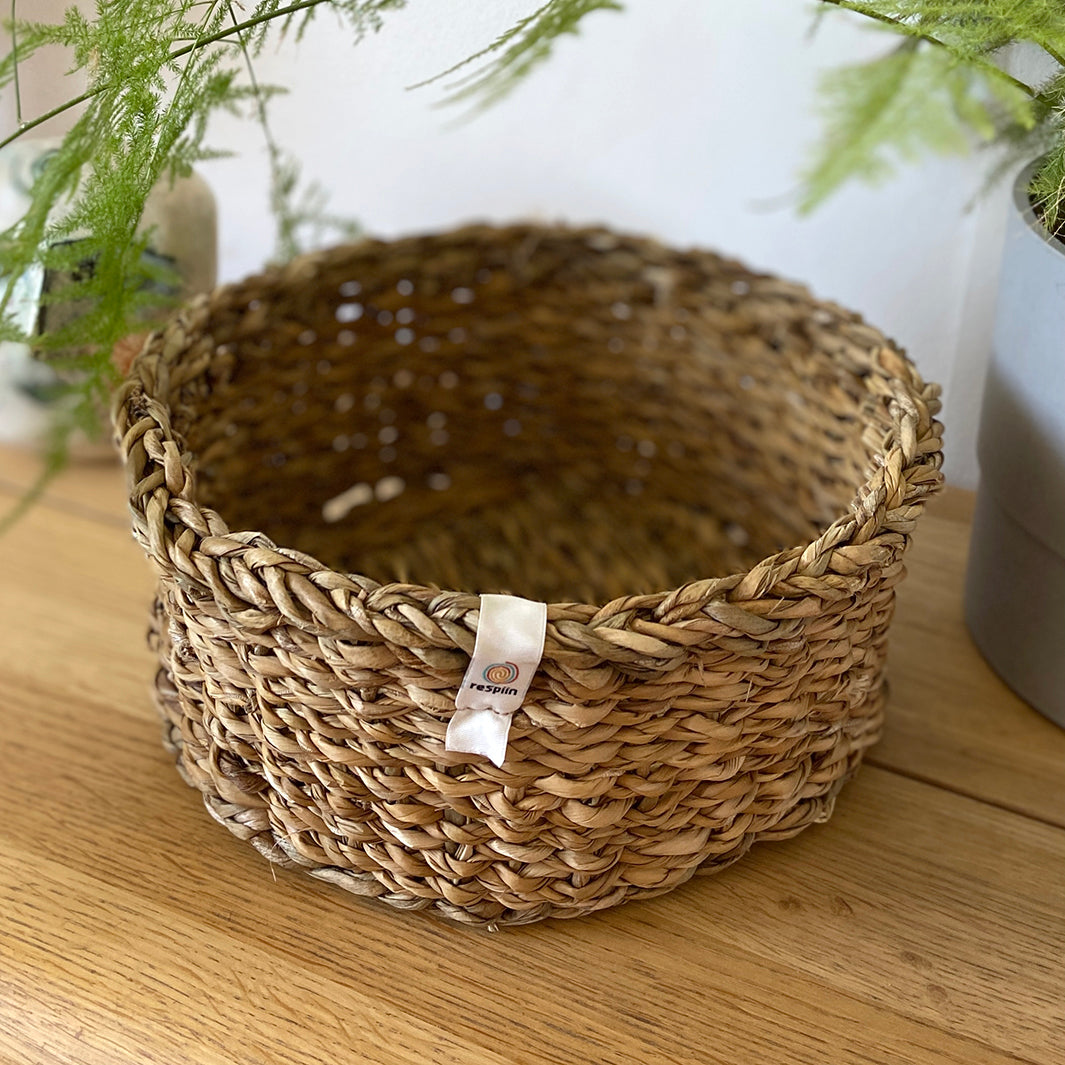 MEDIUM Woven Seagrass Basket - NATURAL