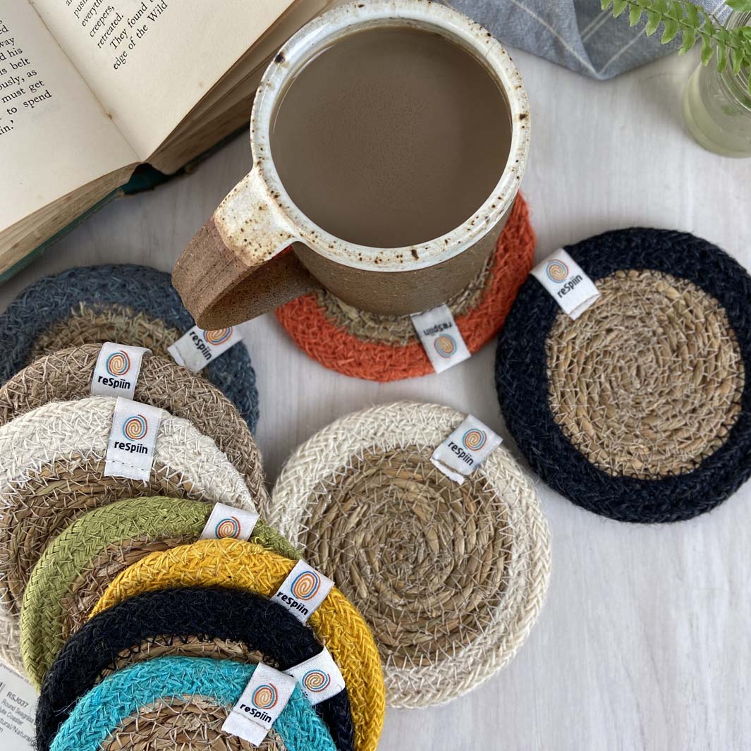 Coasters for Drink Absorbent, Handmade Woven Coasters Set of 8 with  Seagrass Basket Holder, Heat-Resistant Coaster for Table Protection, Boho  Fabric